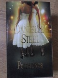 PETRECEREA-DANIELLE STEEL