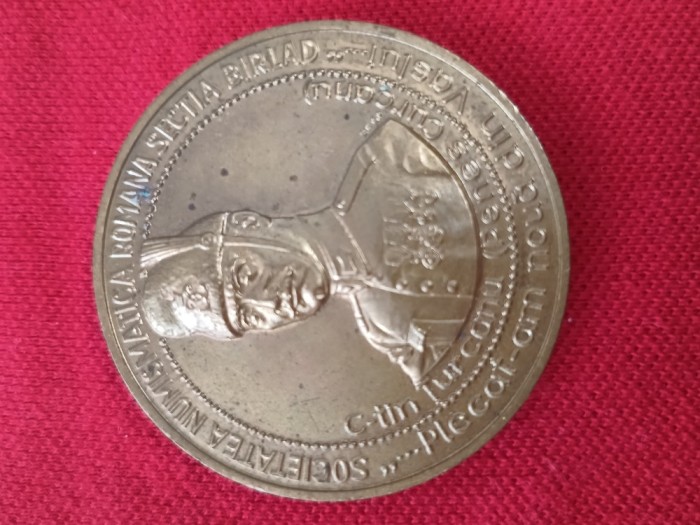 MEDALIE BRONZ placata cu argint , Razboiul de Independenta , Penes Curcanul . Diametru 60 mm .