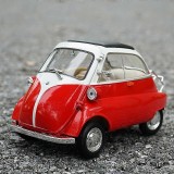 Macheta BMW Isetta 250 rosie 1:43 replica metal die-cast