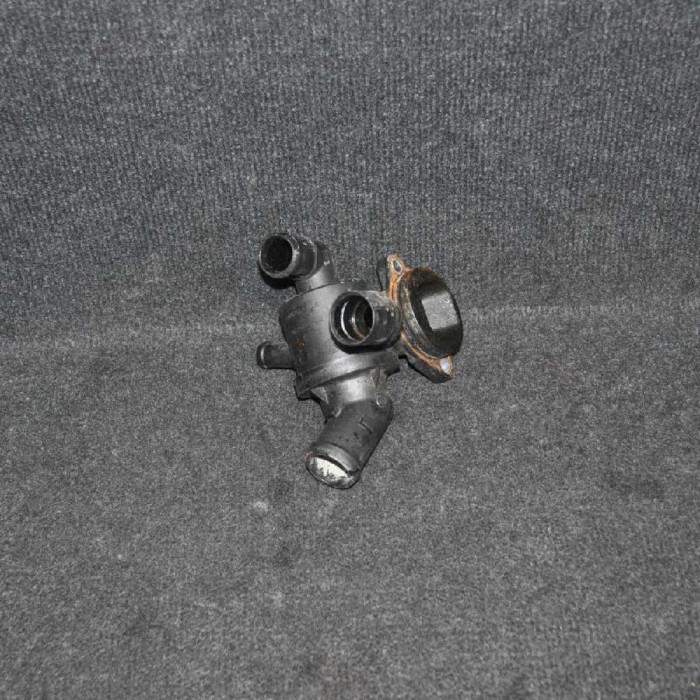 Termostat VW PASSAT B7 362 2013 OEM: 03L121111AE 2207882