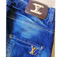 Jeans Louis Vuitton foto