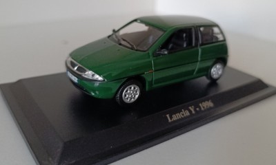 Macheta Lancia Y 1996 verde - Hachette 1/43 foto