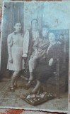 Fotografie tip carte postala, doua femei cu doua fete, 1938