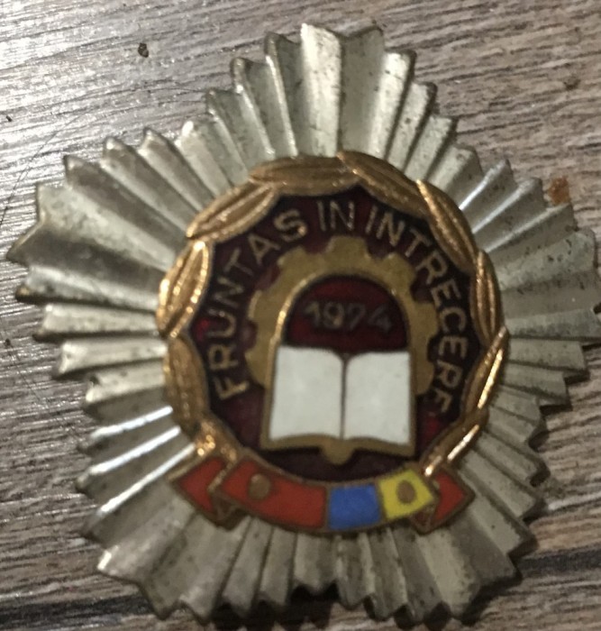 Insigna Fruntas in intrecerea 1974