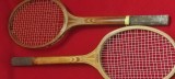 2 rachete tenis camp din lemn REGHIN vechime 50 ani pt. decor panoplie
