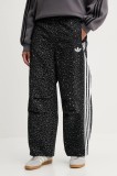 adidas Originals pantaloni de trening Leo culoarea gri, cu imprimeu, JV7564