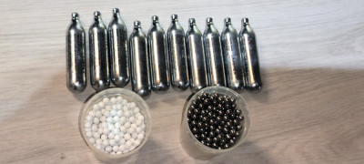 10 capsule butelii umarex + 500 bile otel 6 mm + 500 bile teflon 6 mm foto