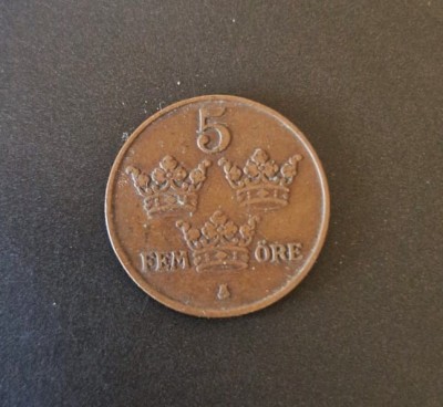 Suedia 5 ore 1915 moneda bronz rara km # 779 Gustaf V foto