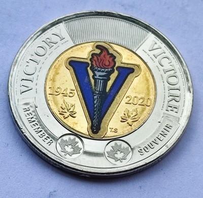 131. Moneda Canada 2 dollars 2020 (75 years since the end of WW2 - color) foto