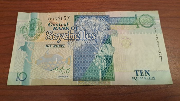 SEYCHELLES == BANCNOTA 10 RUPII 1998
