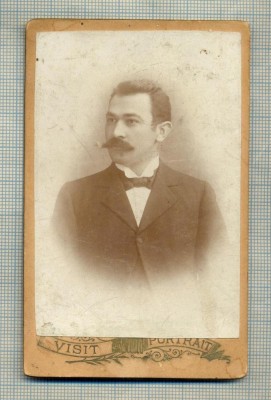 AB FOTO CABINET 38 - BARBAT CU MUSTATA foto
