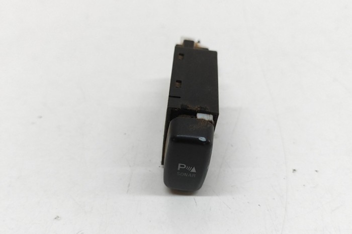 Comutator asistență la parcare MITSUBISHI PAJERO IV V8_W, V9_W 2007 OEM: MN108721 | 32144852