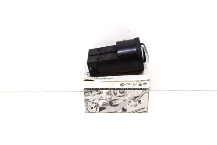Modul de control comutator faruri VW AMAROK Flatbed S1B 2014 OEM: 5C6941531GAPV,5C6941531GAPV 11694723