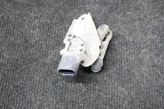 Senzor de nivel &icirc;nălțime st&acirc;nga spate TESLA MODEL 3 2019 11250613