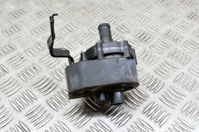 Pompa de apa auxiliara TESLA MODEL S 2016 OEM: 1057235-00-F 14675102 foto