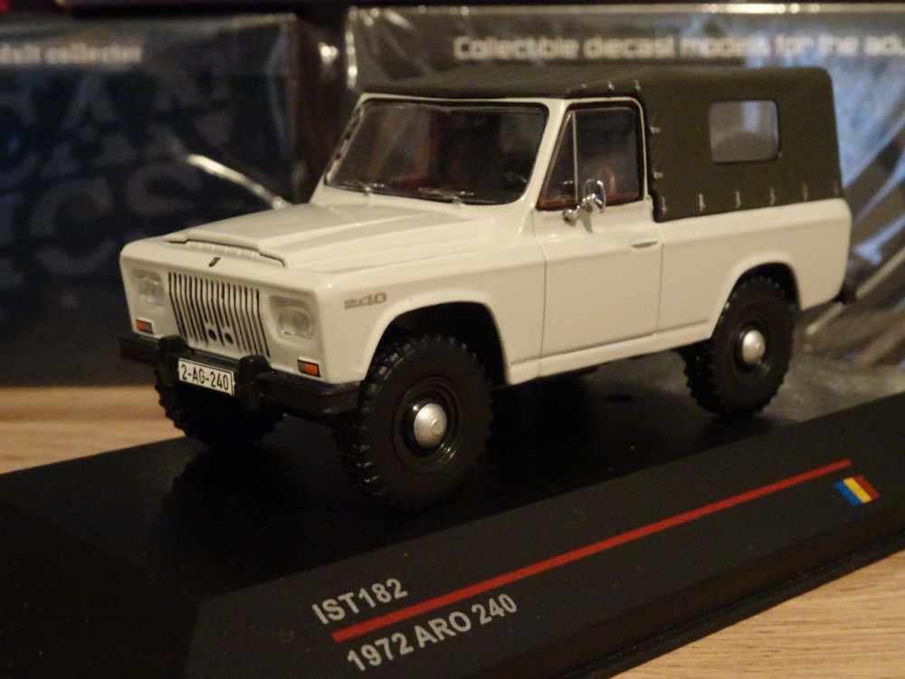 IST 1/43 ARO 240 1972 完成品 d2ldlup IST 1/43 ARO 240 1972 完成品 d2ldlup 【公式通販】