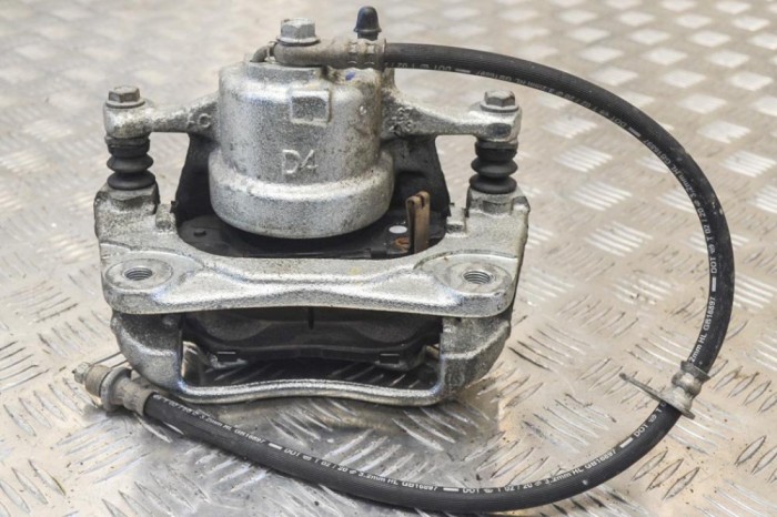 Etrier de fr&acirc;nă dreapta față TOYOTA C-HR _X1_ 2020 OEM: Hatchback | 13407851