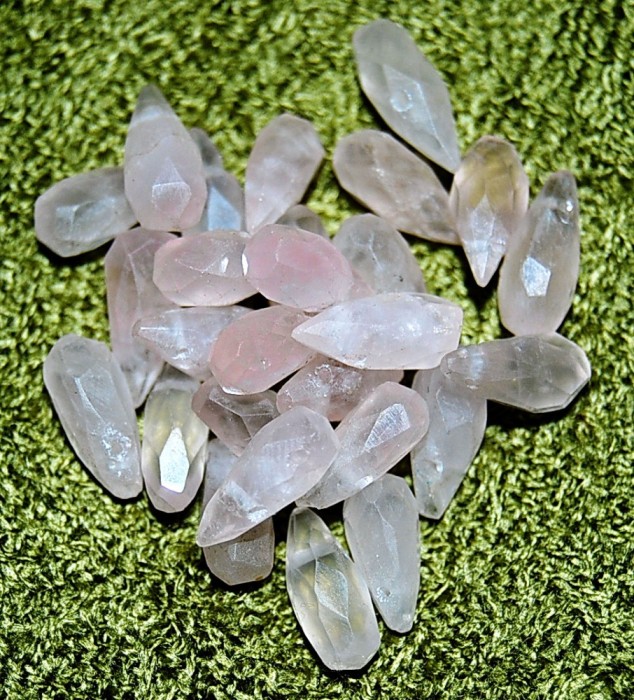 lot briolete de cuart roz natural multifatetate !!