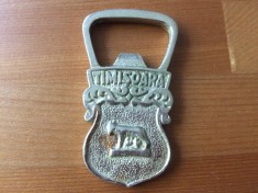 desfacator deschizator pentru sticle de bere apa minerala suc bauturi stema municipiul timisoara RSR / lupoaica din anii &#039;70