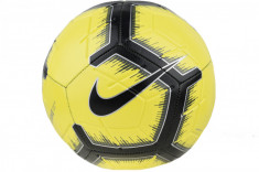 Pilka do pilki noznej Nike Strike Ball SC3310-731 pentru Unisex foto