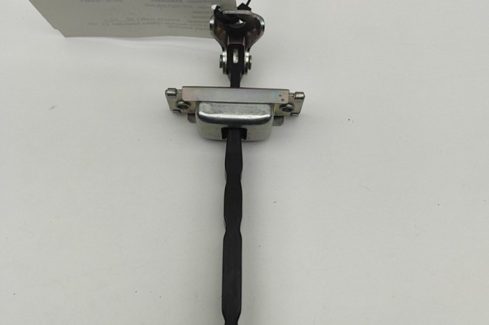 Limitator ușă dreapta față TOYOTA C-HR _X2_, _H2_ 2023 OEM: 68610-F4070 30769582