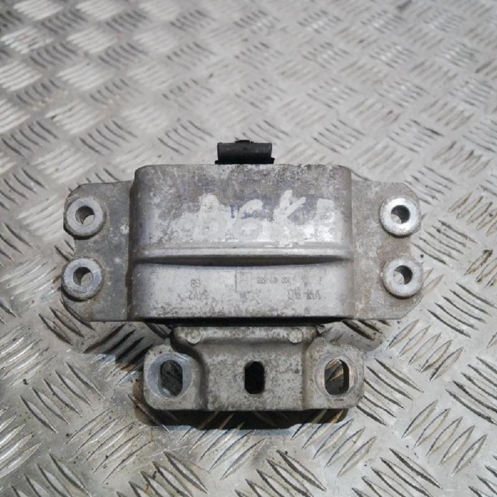 Suport motor st&acirc;nga VW PASSAT B6 3C2 2008 OEM: 3C0199555P 1472834