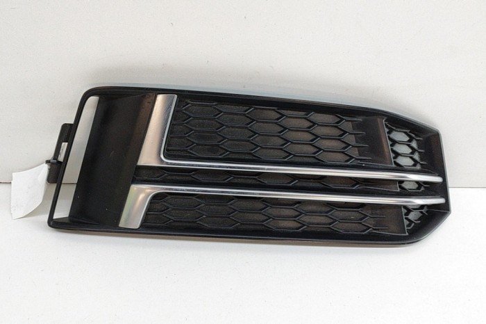 Grila dreapta față AUDI A4 8W2, B9 2020 OEM: 8W0807682F 27573080