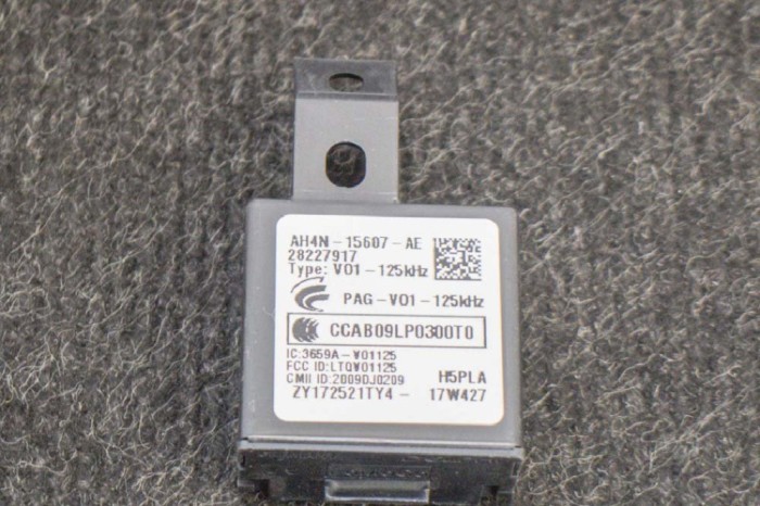 Antena cititor imobilizator VOLVO V40 Hatchback 2017 OEM: 2009DJ0209,AH4N-15607-AE,3659A-V01125,28227917 10880140