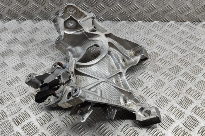 Suport punte dreapta AUDI A5 F53 2019 OEM: 8W0399296E | 31619409