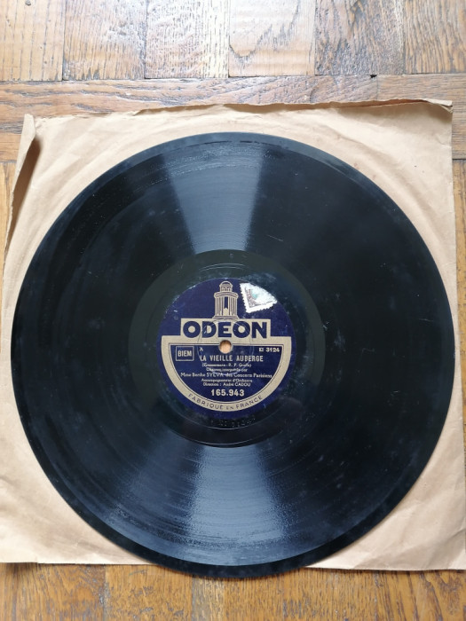 Disc Gramofon. Patefon. BONHOMME NOEL / LA VIEILLES AUBERGE