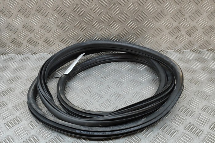 Garnitura ușă st&acirc;nga spate BMW X1 F48 2016 OEM: 7349665 | 32053725