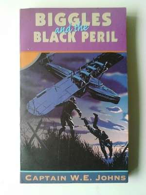 Biggles and the Black Peril - Captain W.E. Johns (5+1)5 foto
