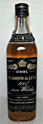 WHISKY,oldmoor, de luxe aged 4 years, IMP. genova ITALY cl 75 gr 40 ANII 60/70 foto