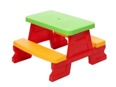 Masuta de picnic pentru copii