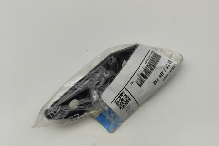 Suport bara de protecție dreapta față BMW F40 2019 OEM: 7459732 30747251