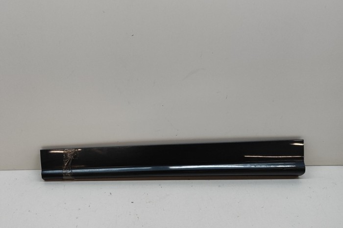 Bandou ușă st&acirc;nga față AUDI Q5 FY 2017 OEM: 80A853959B | 27806824