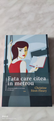 CHRISTINE FERET-FLEURY: FATA CARE CITEA IN METROU foto