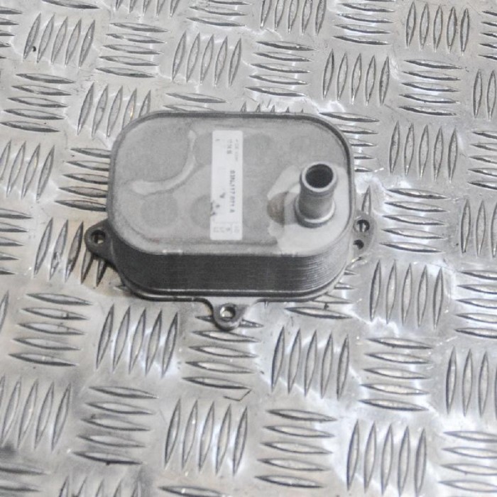 Răcitor de ulei AUDI Q5 8R 2015 OEM: 03N117021A | 2349212