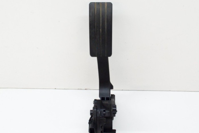 Pedala de accelerație SMART FORFOUR Hatchback 453 2016 OEM: 6PV009978,A4532900900,180025148R 14832319