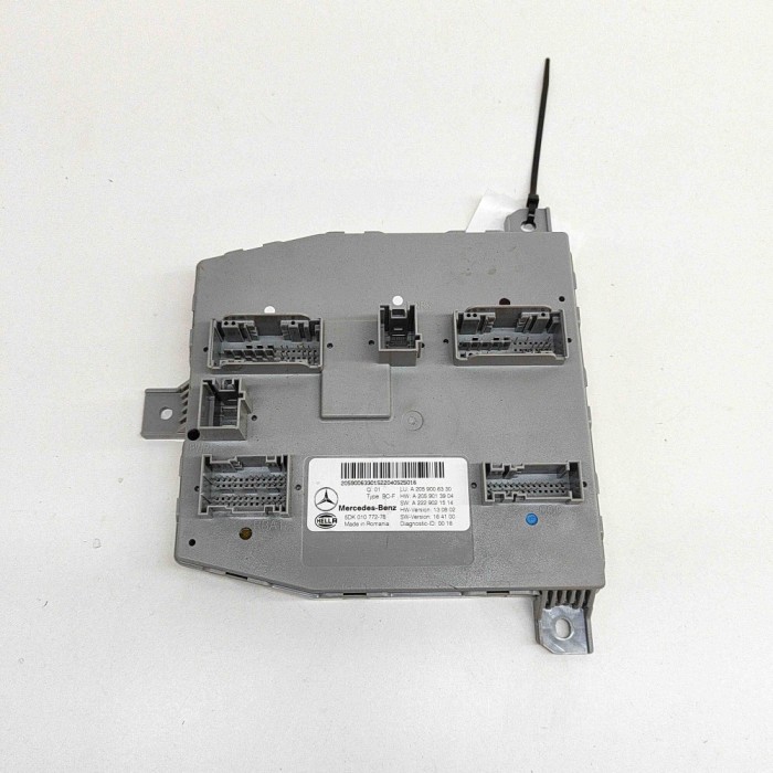Modul de confort ASTON MARTIN DB11 2022 OEM: A2059006330,A2059013904,A2229021514,5DK010772 25934196