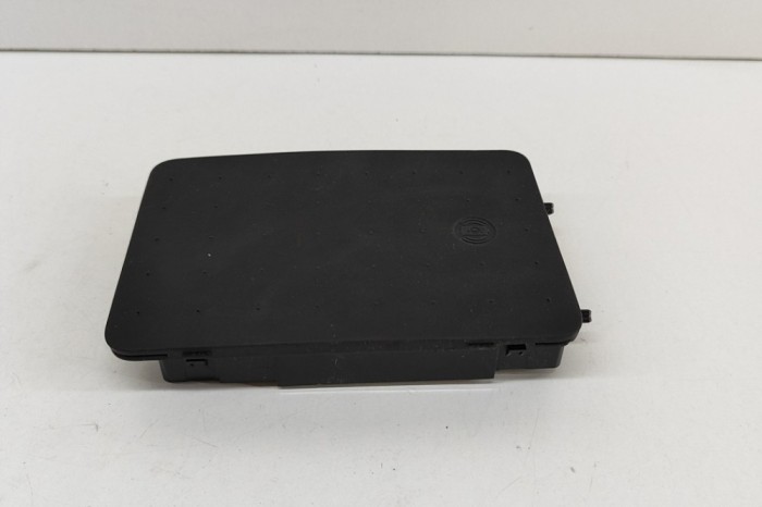Stație de &icirc;ncărcare wireless VOLVO XC60 II 246 2024 OEM: 32389356,32226738 25290769