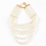 Colier elegant cu perle albe