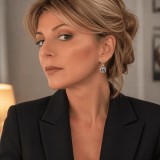 Cercei eleganti Paula auriu cu strasuri din aliaj, design deosebit, pentru evenimente
