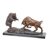 Taurul si ursul-statueta din bronz cu un soclu din marmura TBA-51, Animale