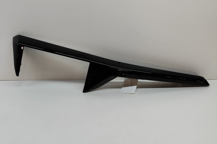 nerasta AUDI E-TRON GT 2022 OEM: 4J3857212 23542504