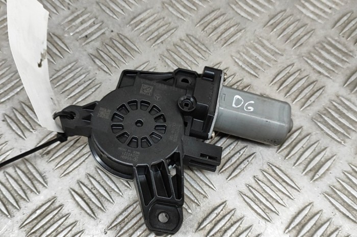 Motor macara geam ușă dreapta spate MERCEDES-BENZ GLE W167 2020 OEM: A0009060908 28363053