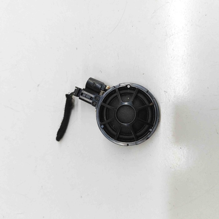 Difuzor ușă dreapta spate TESLA MODEL X 2020 OEM: 1004833-00-A 29812311
