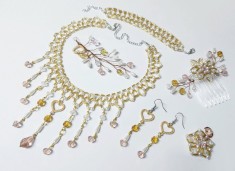 Reducere! Set bijuterii auriu, alb si roz, unicat evenimente, lucrat manual
