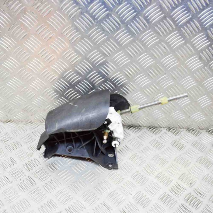 Timonerie cutie de viteze RENAULT MASTER III Furgon FV 2018 OEM: Commercial | 13844365