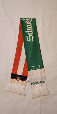 Esarfa promotionala restaurant Schweizerhaus Viena, sponsor Budweiser foto